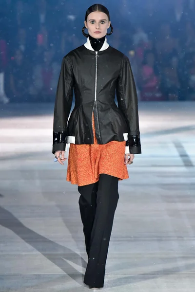 Look 56